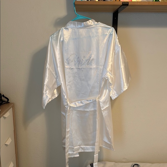 White Bridal Robe | Get Ready In - Picture 2 of 4